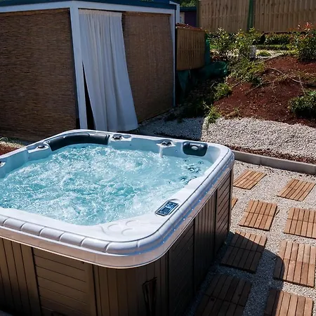 Adria Mobile Homes In Kastanija منتزه العطل