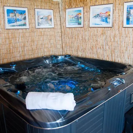 Adria Mobile Homes In Kastanija 4* Novigrad Istria