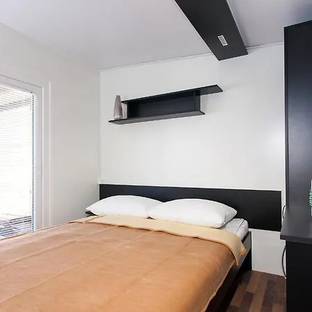 Adria Mobile Homes In Kastanija منتزه العطل 4*