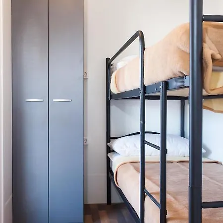 Adria Mobile Homes In Kastanija منتزه العطل Novigrad Istria