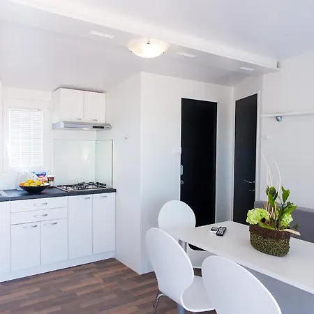 منتزه العطل Adria Mobile Homes In Kastanija Novigrad Istria