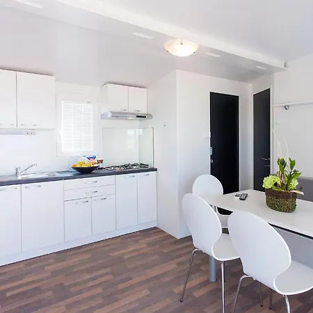 منتزه العطل Adria Mobile Homes In Kastanija 4*