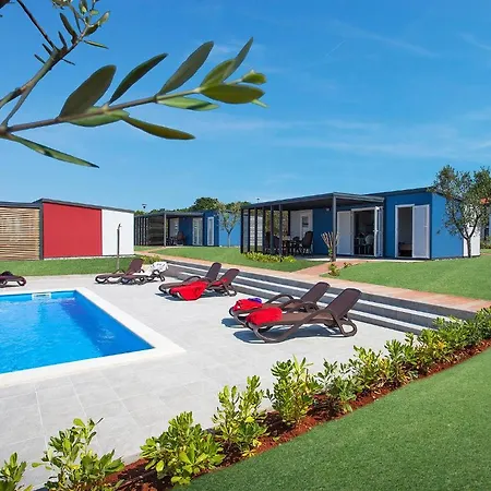 Adria Mobile Homes In Kastanija 홀리데이파크 Novigrad Istria