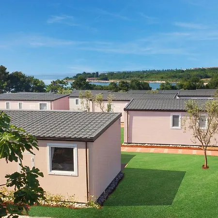 Adria Mobile Homes In Kastanija Novigrad Istria
