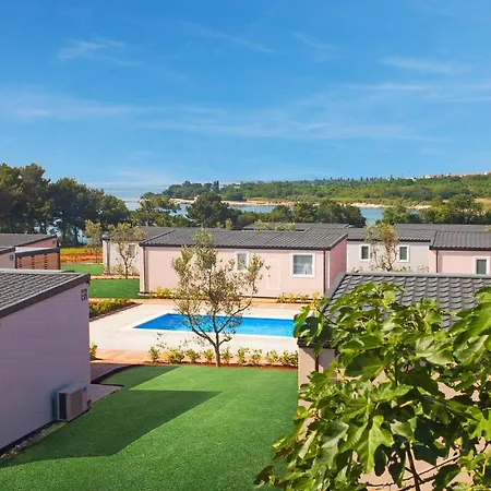 منتزه العطل Adria Mobile Homes In Kastanija 4*