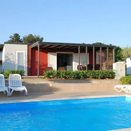 Adria Mobile Homes In Kastanija منتزه العطل Novigrad Istria