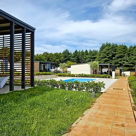 Adria Mobile Homes In Kastanija منتزه العطل Novigrad Istria