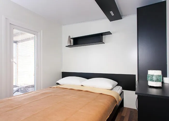 Adria Mobile Homes In Kastanija Feriepark 4*