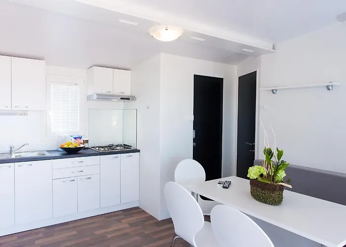 Feriepark Adria Mobile Homes In Kastanija Novigrad Istria