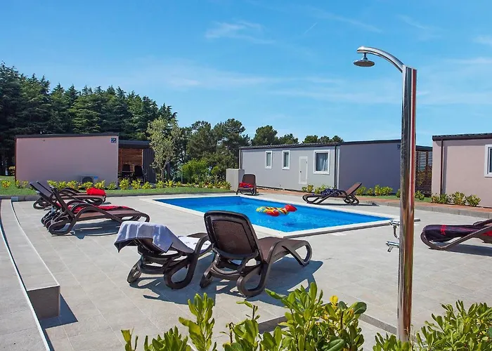 Adria Mobile Homes In Kastanija 4*