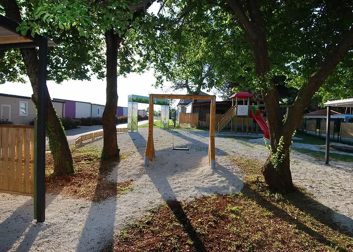 Adria Mobile Homes In Kastanija 4* Novigrad Istria