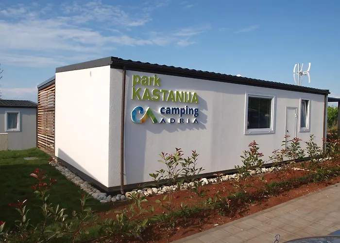 Adria Mobile Homes In Kastanija 4*