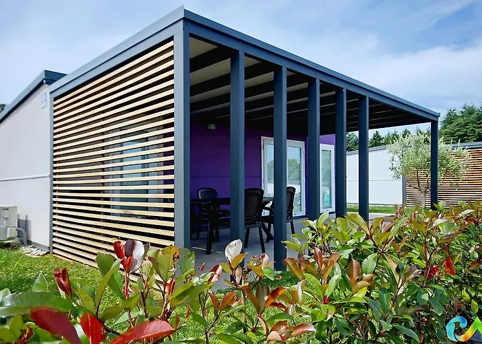 ホリデーパーク Adria Mobile Homes In Kastanija
